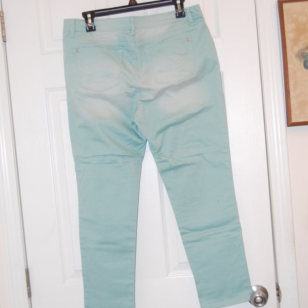 Simply Vera Vera Wang Women's Turquoise/Aqua Faded Skinny Ankle Jeans Size 10 - Picture 4 of 16